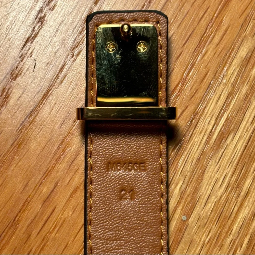 Louis Vuitton Women’s Leather Monogram Bracelet - Picture 5 of 7